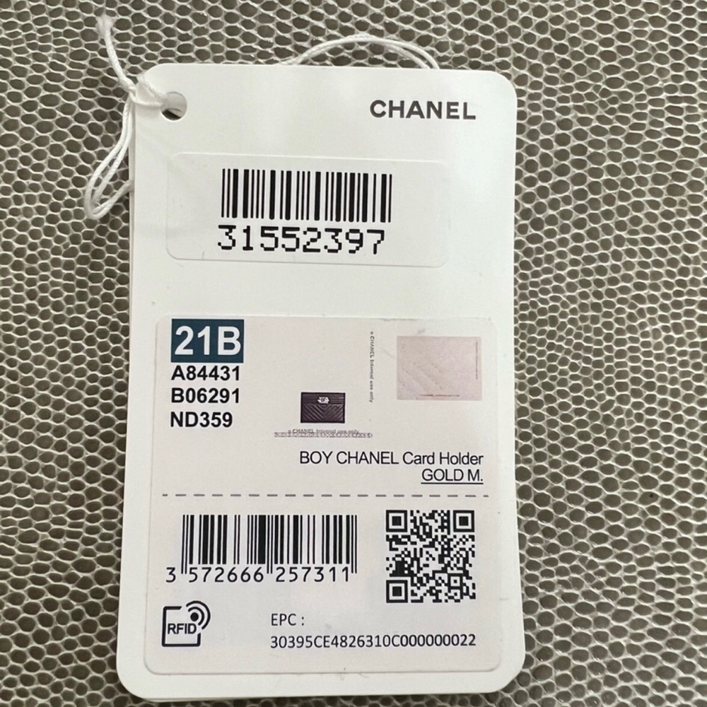 CHANEL Boy Card Holder with Gold Accent - Picture 6 of 12
